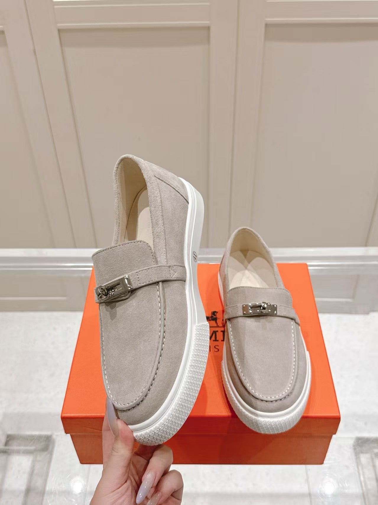 Hermes shoes Gray PD260223