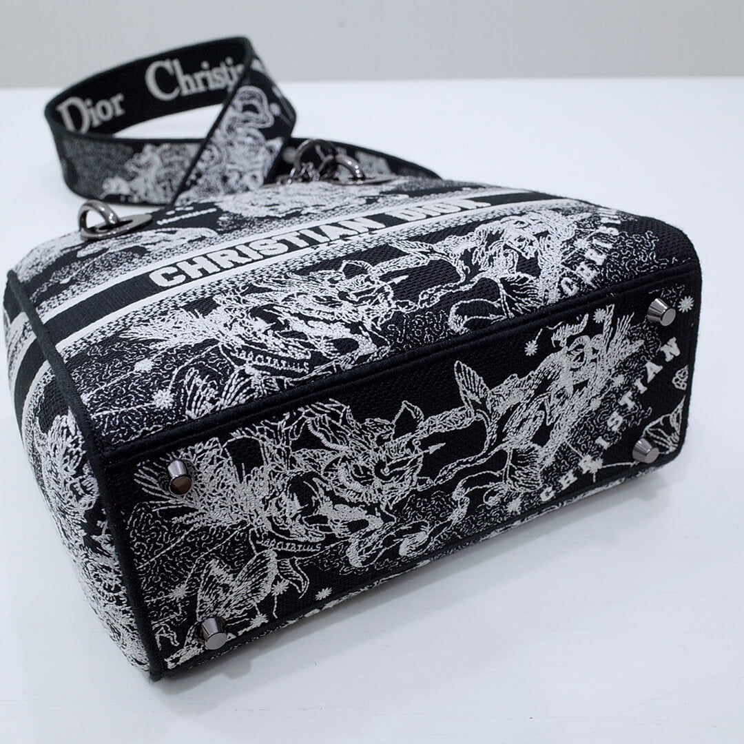 44532 lady d lite reverse handbag cross body bags shoulder bag black and white 24cm