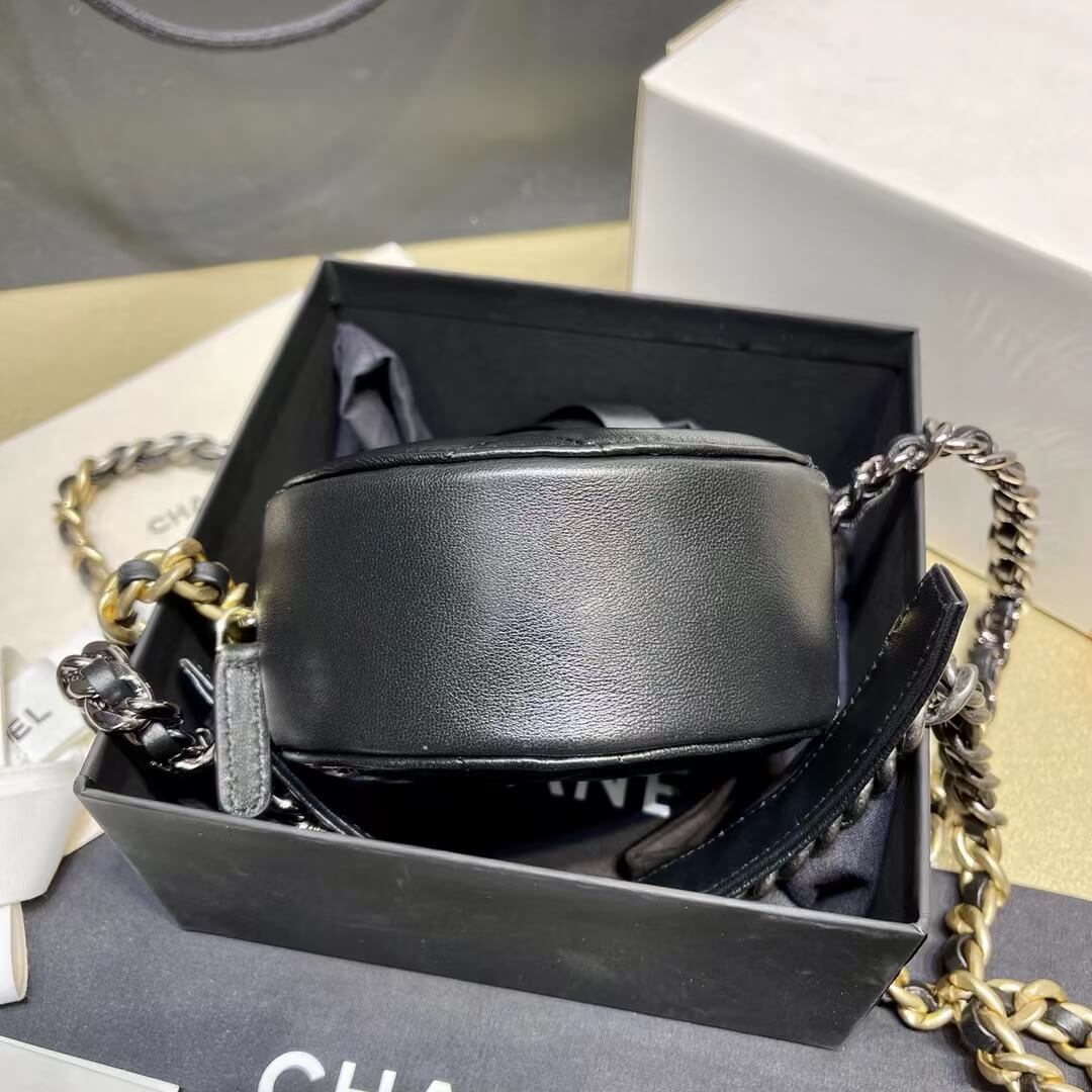 ap0945 chanel 19 round clutch black chain crossbody bag