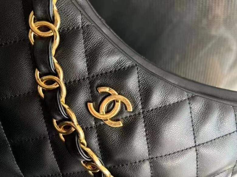 as3217 cha hobo bag with chunky chain strap large 22s lambskin black top quality