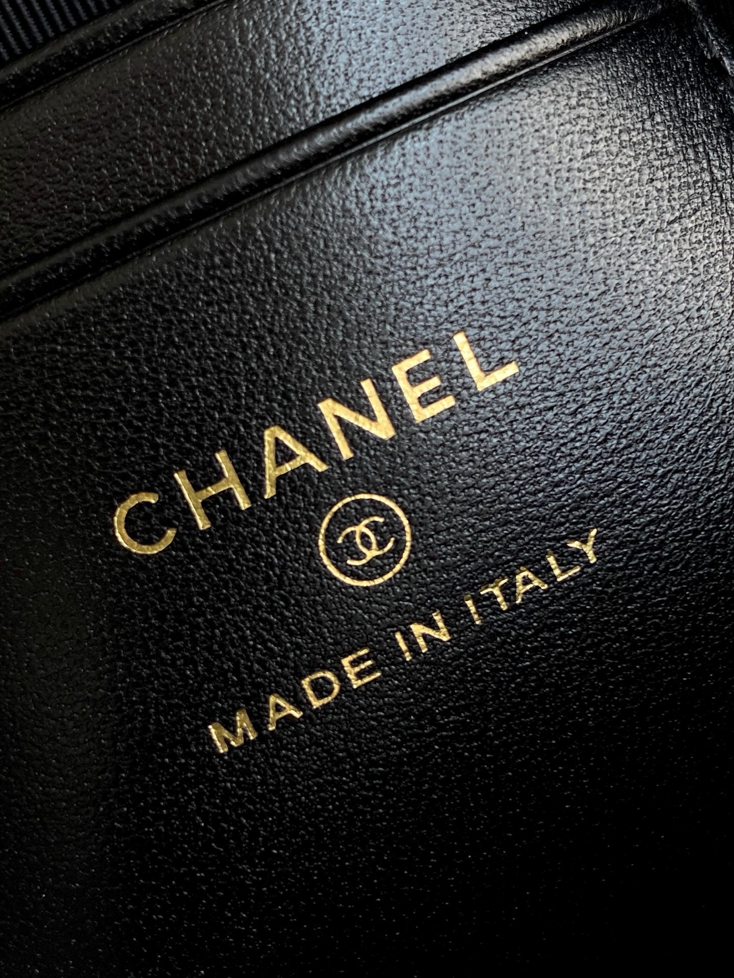 CHA New Crossbody Bags AS4742 Black