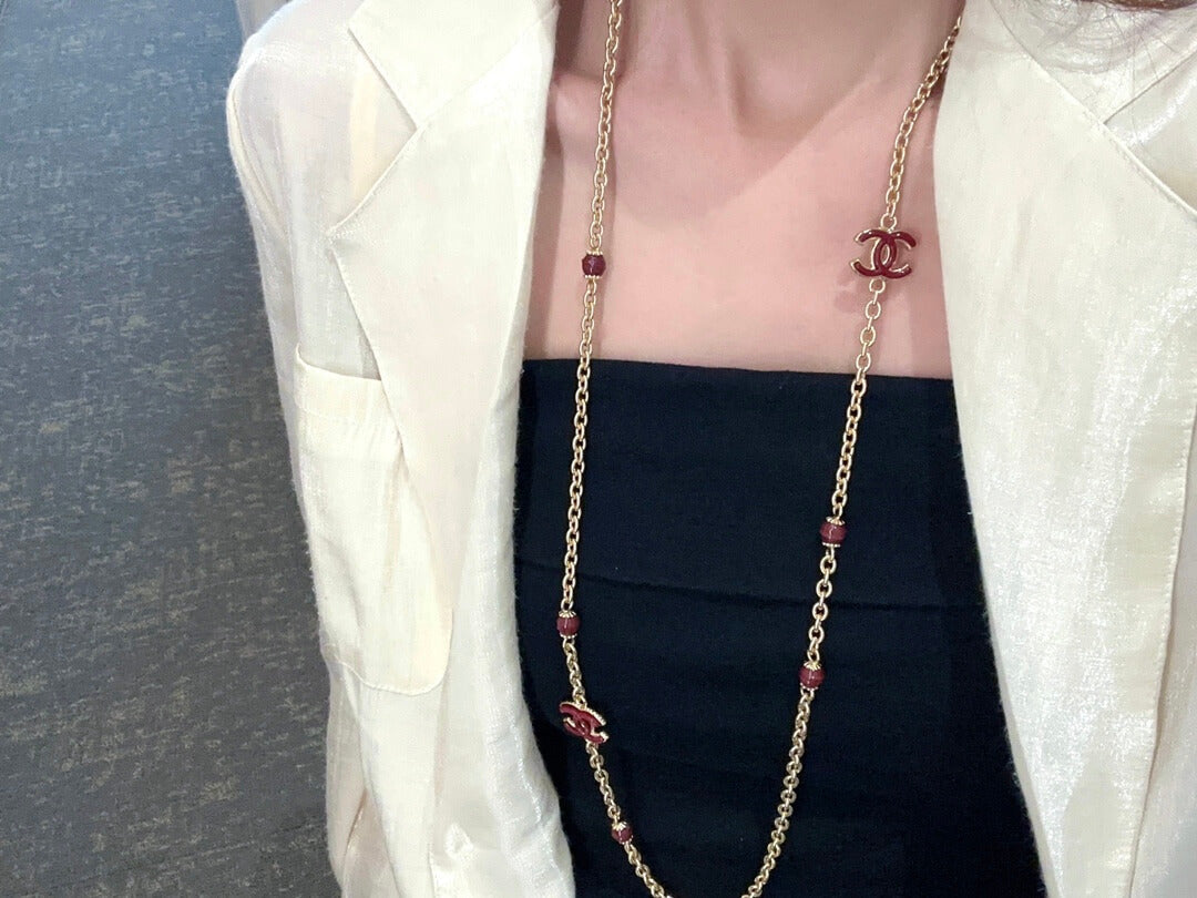 xiaoxiang medieval high grade medium long necklace double c red bead necklace xlc16