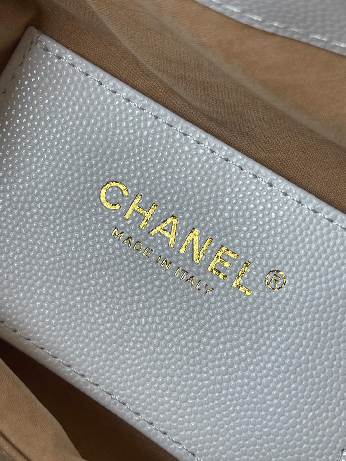 CHA 25 SMALL HANDBAG AS5293 Caviar Calfskin white