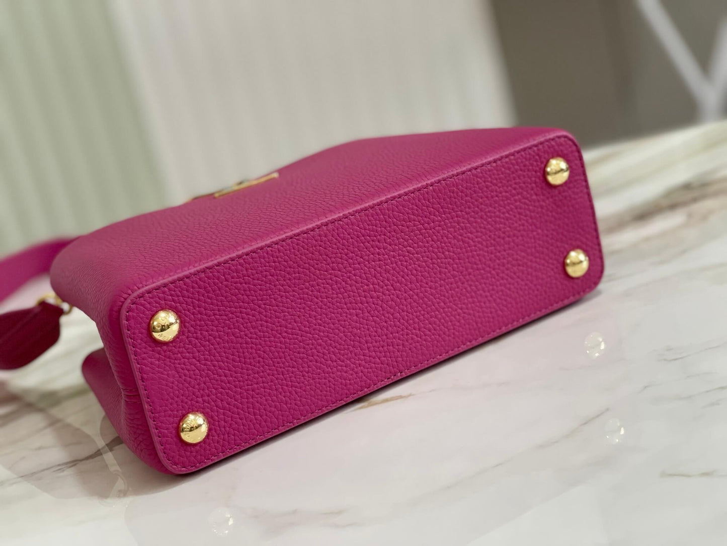 m57219 m48865 capucines bb shoulder handbag rose red