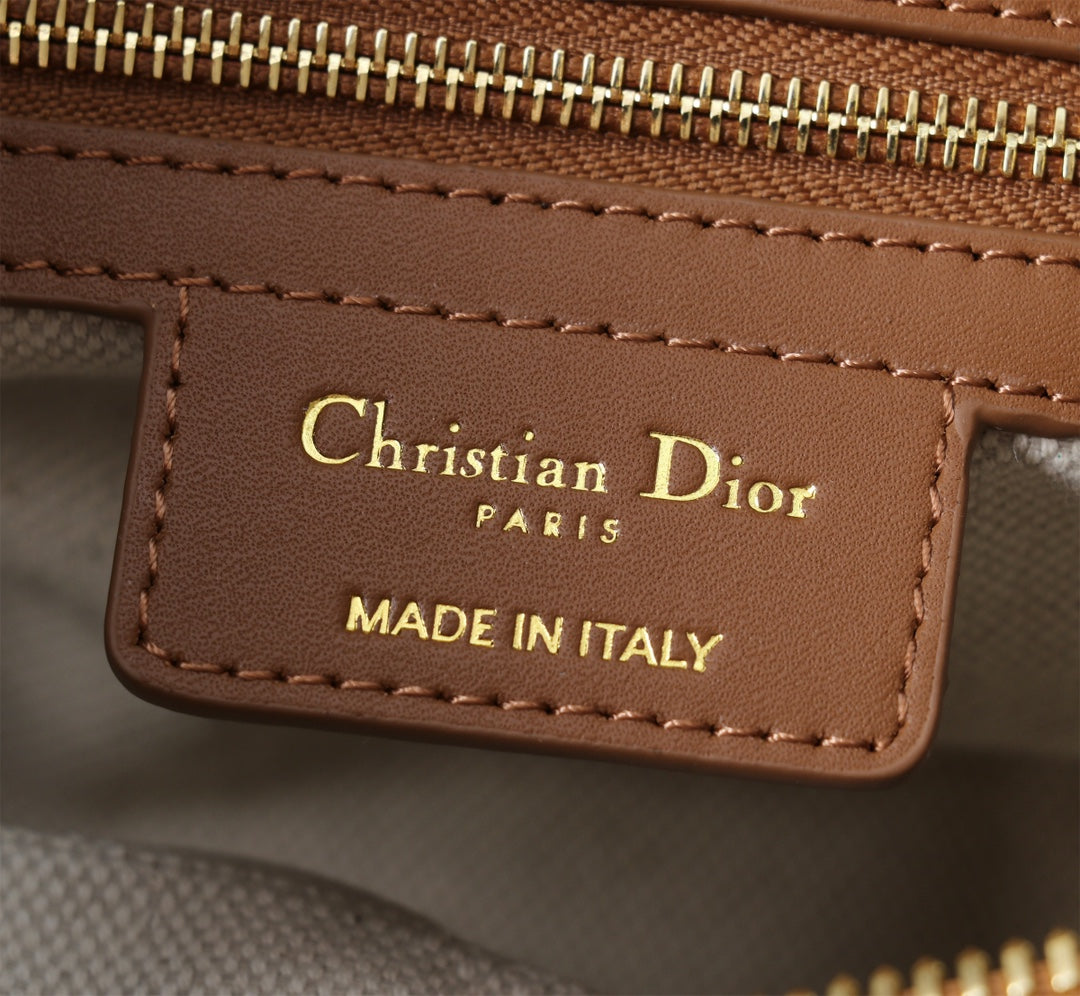 D-Journey handbag shoulder bag 24016 Brown