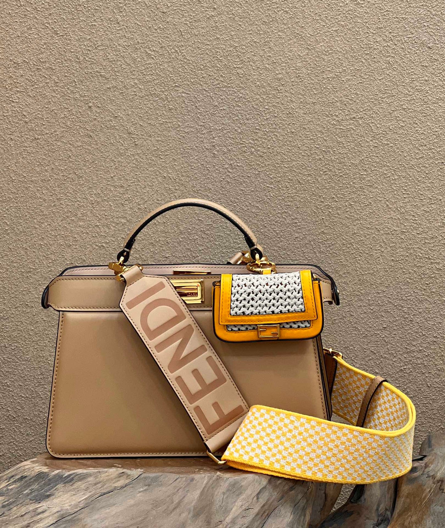 fd apricot peekaboo iseeu shoulder bag crossbody bag 70193