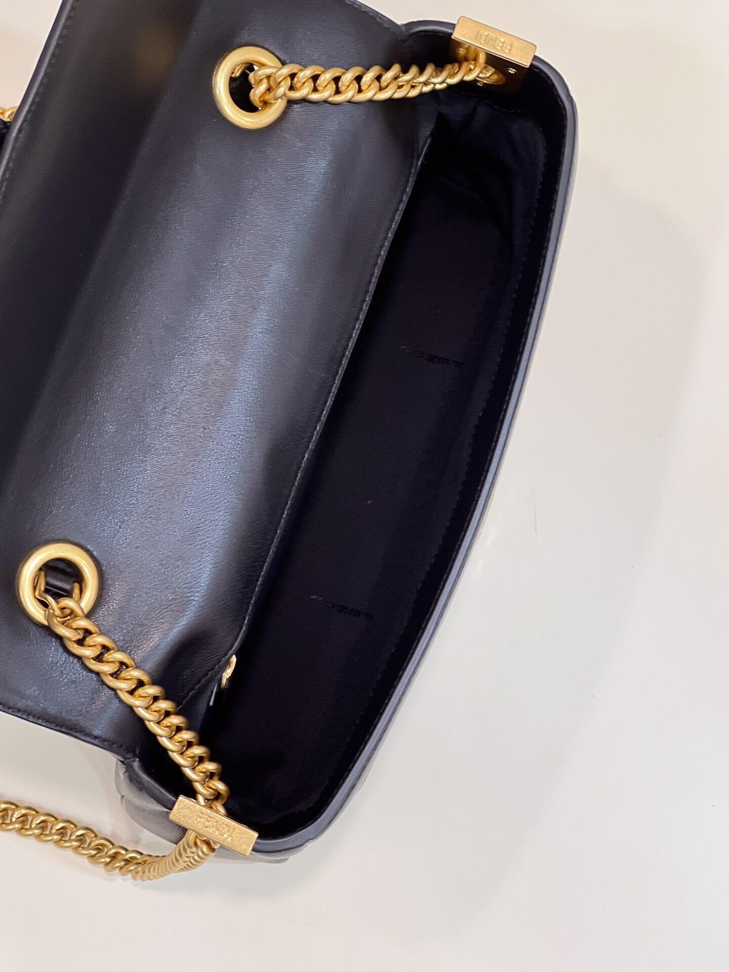 fd look baguette chain bag plain pattern leather black 70220