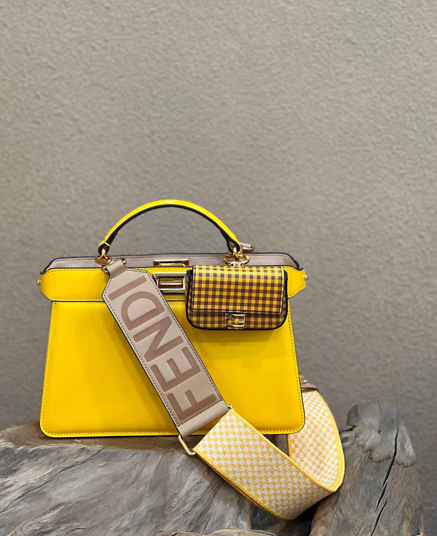 fd yellow peekaboo iseeu shoulder bag crossbody bag 70193