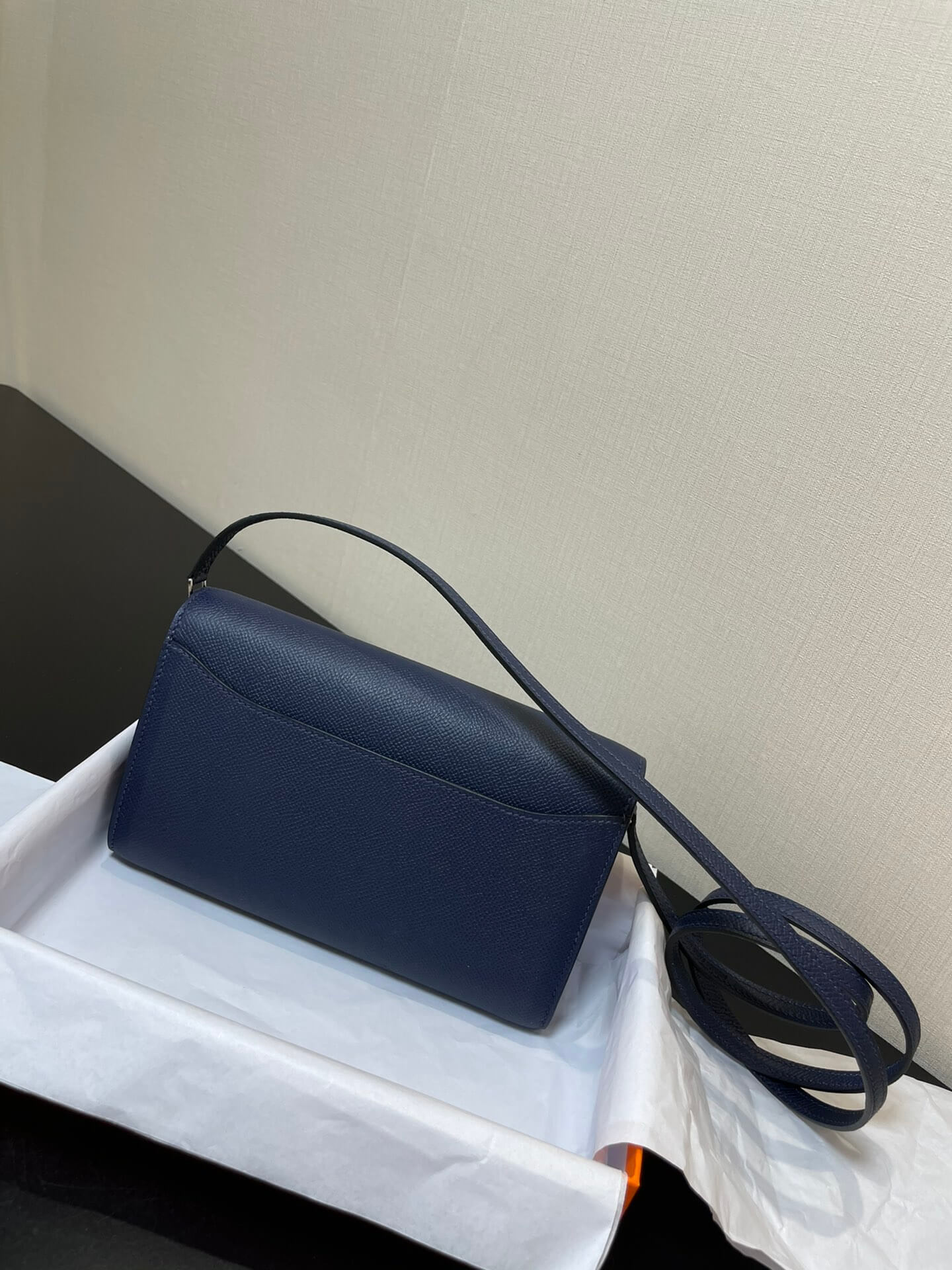 hm constance to go silver dark blue epsom crossbody bag e7098875