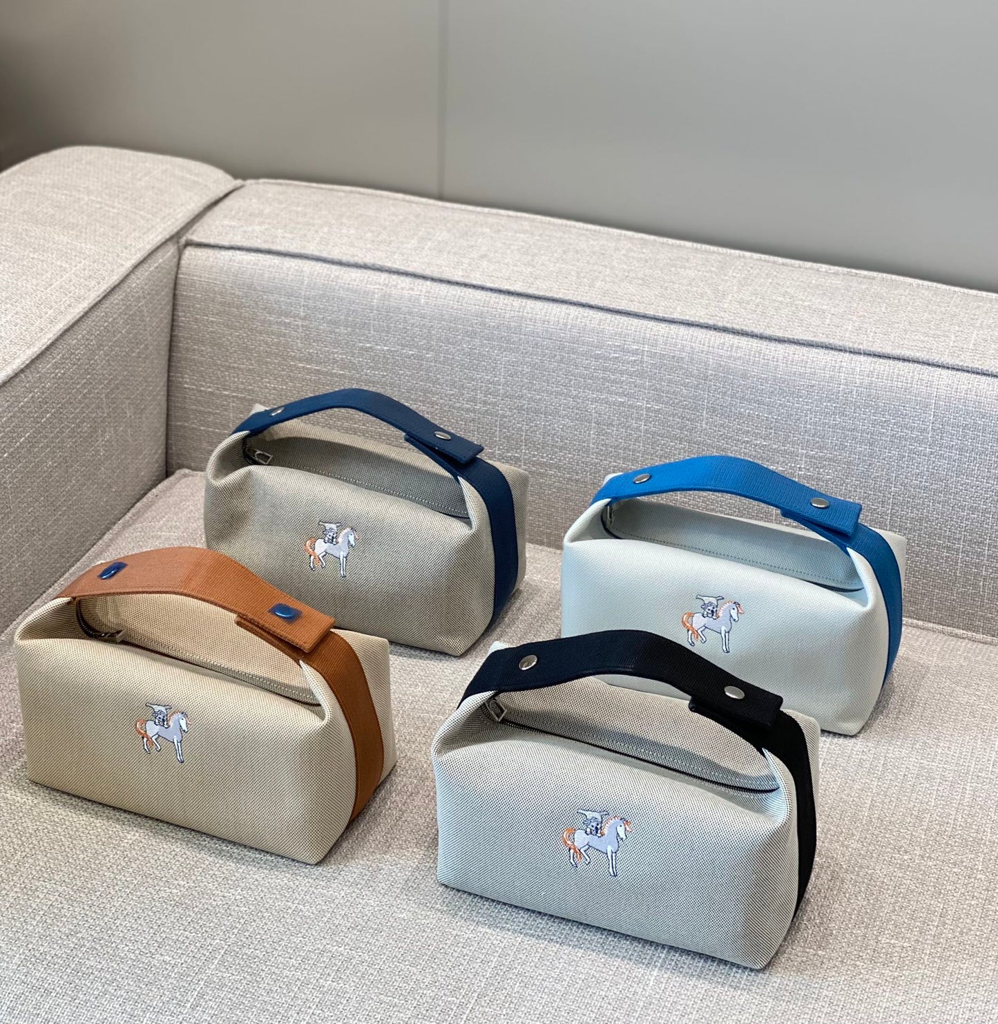 HM Trousse Bride-A-Brace toiletry bag wash bag QWE253121