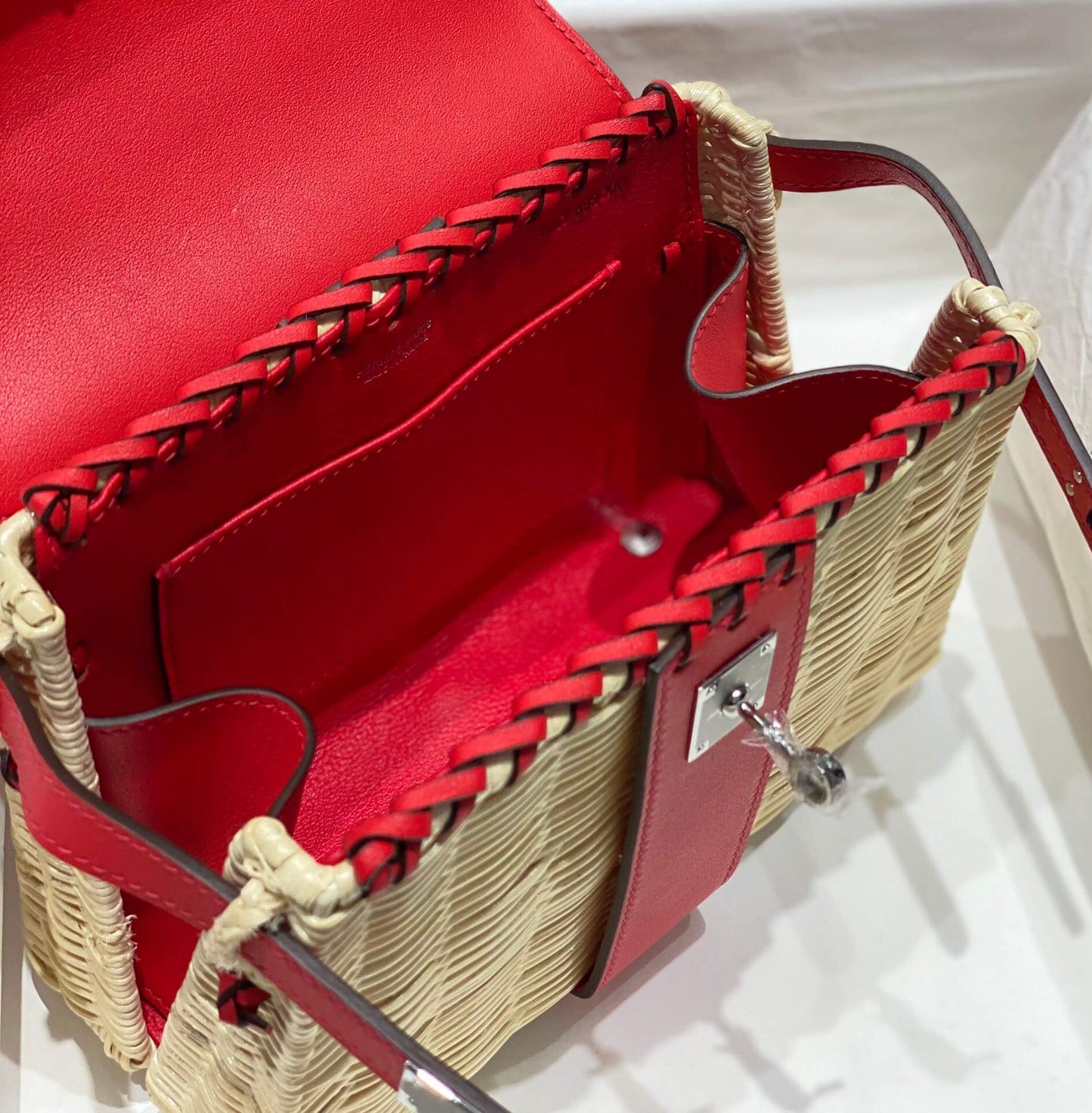 hermes kelly 20 mini picnic barenia osier wicker palladium hardware red qwe24080401
