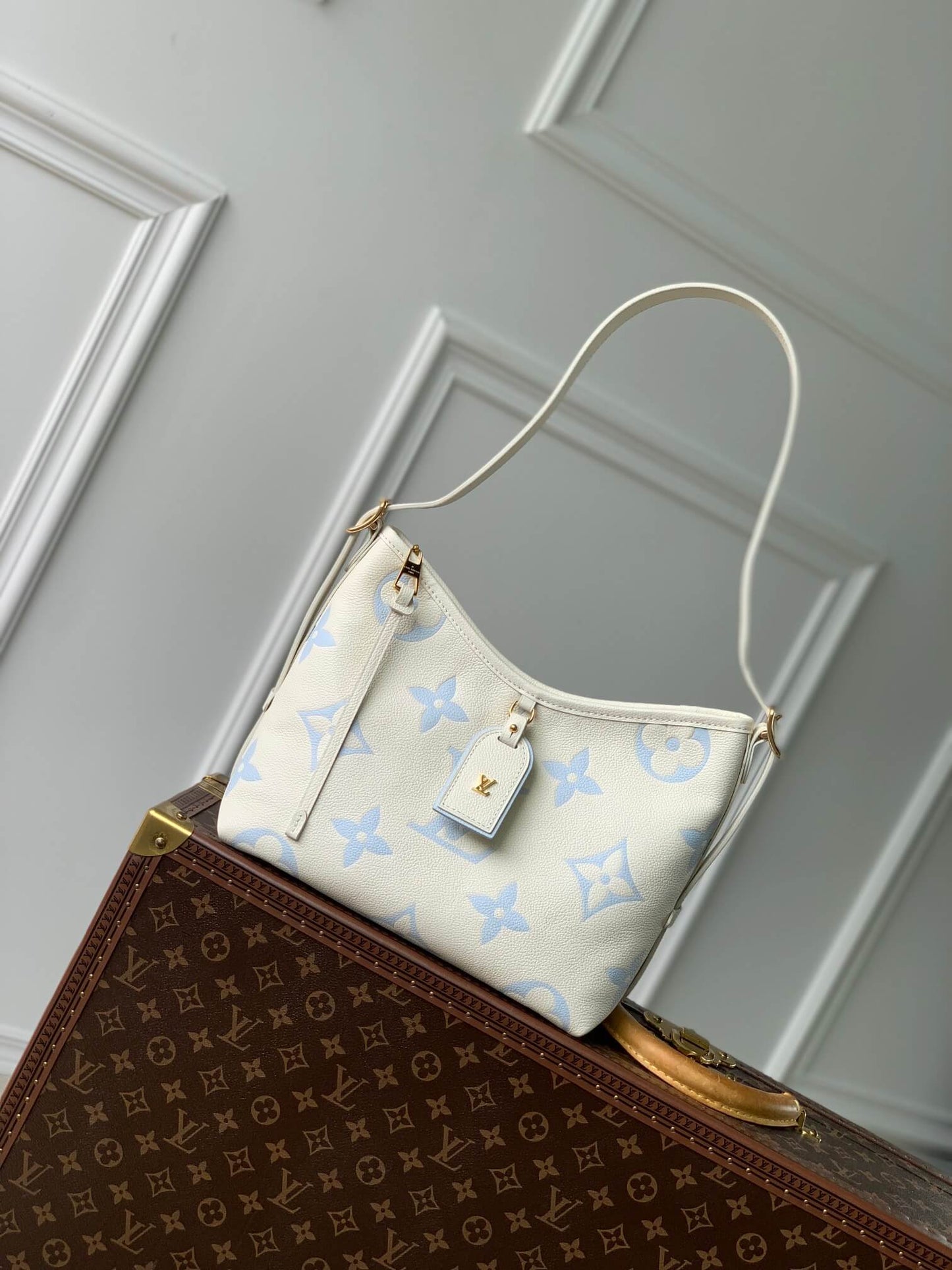 lv carryall pm shoulder bag white blue m46288