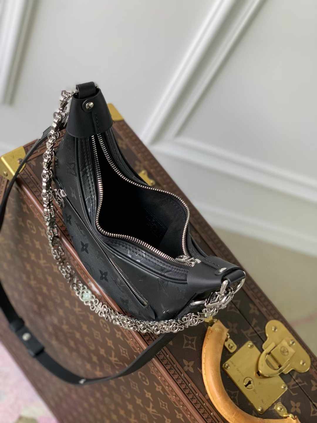 m11267 loop black armpit underarm bag