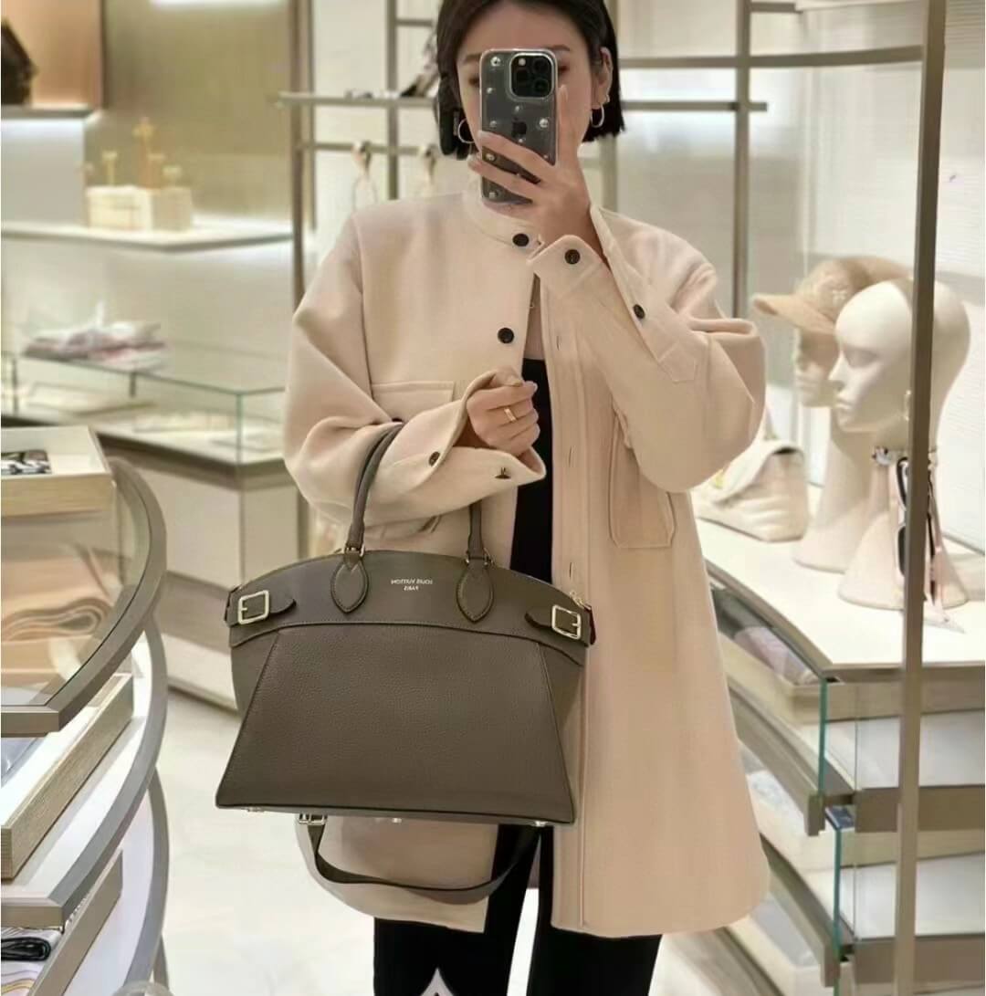 m22914 lock it mm gray handbag