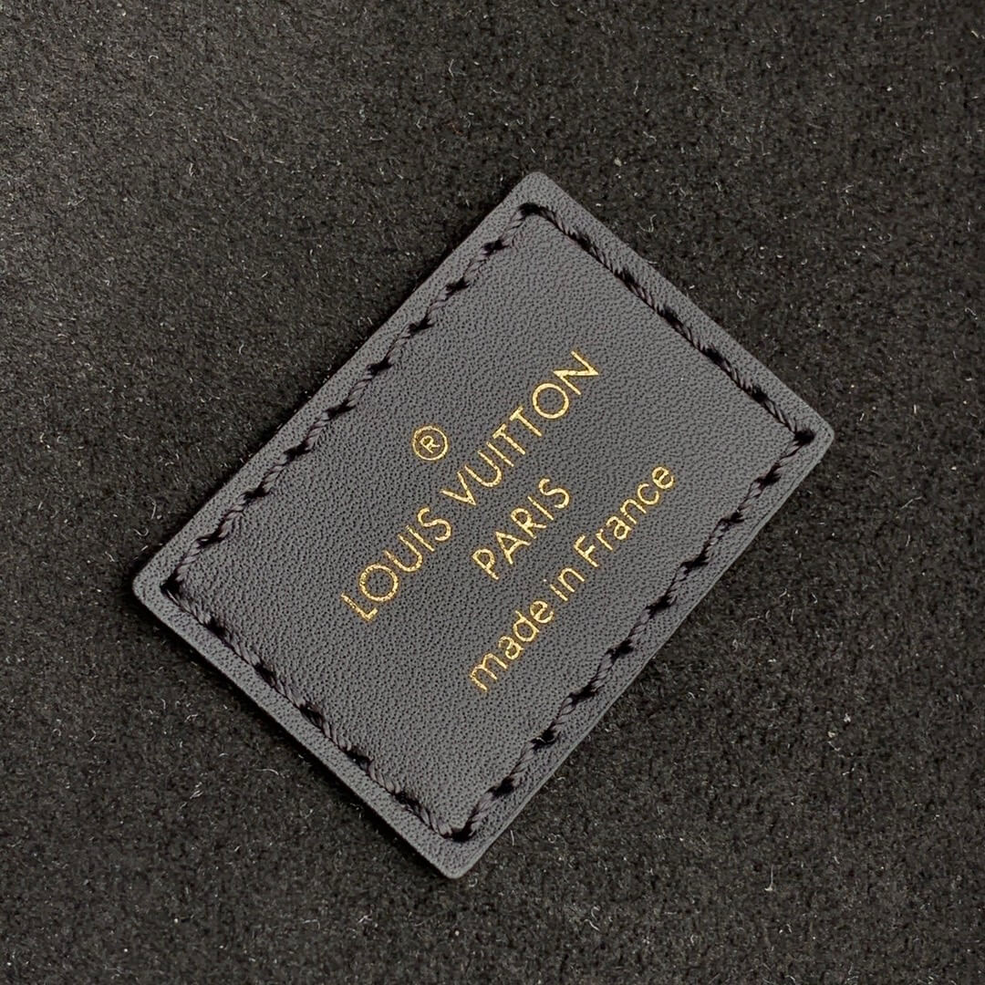 m45205 montsouris monogram empreinte backpack black calfskin monogram