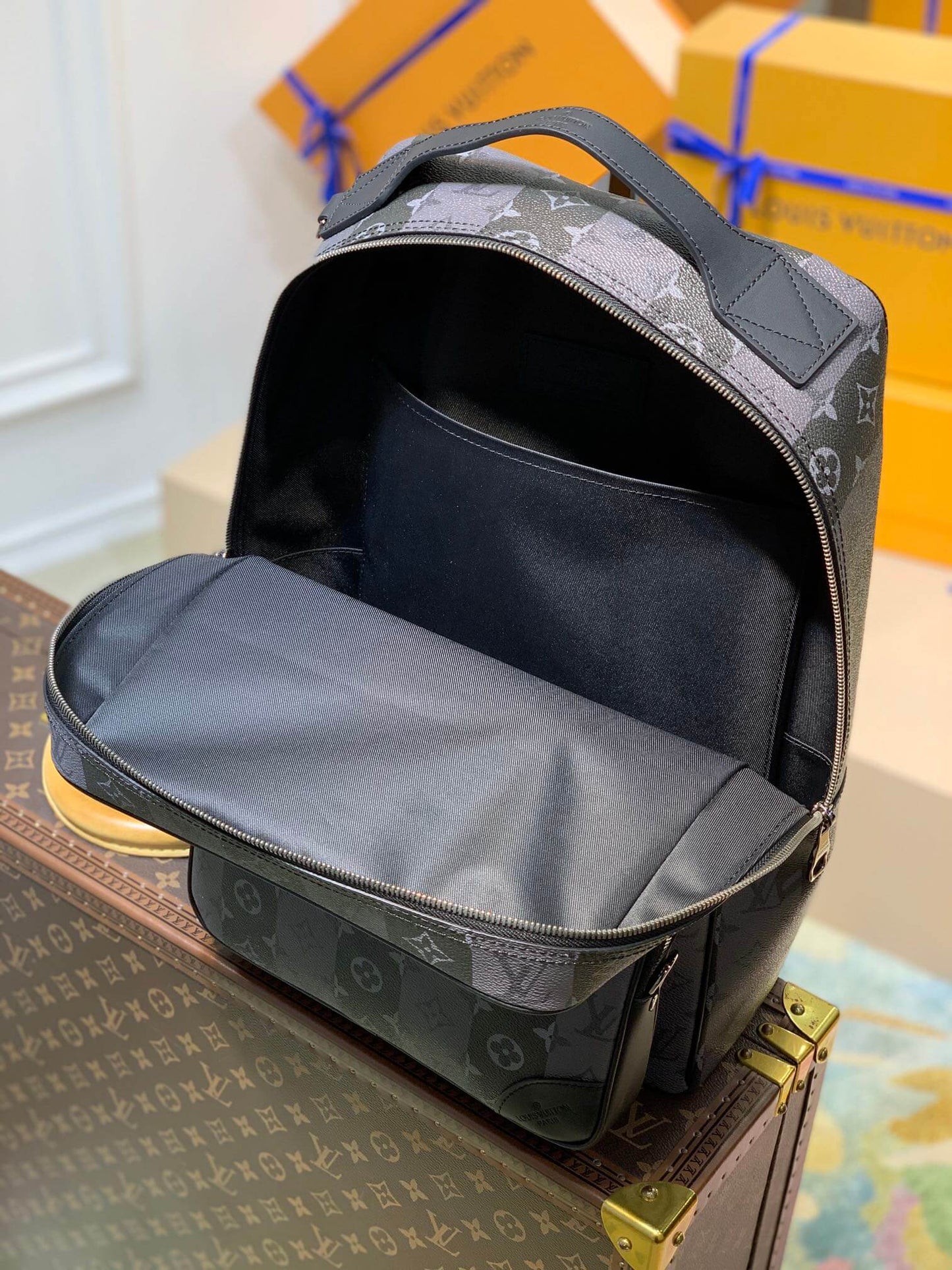 m45962 sac plat handbag messenger bag brown monogram stripes brown mens bag