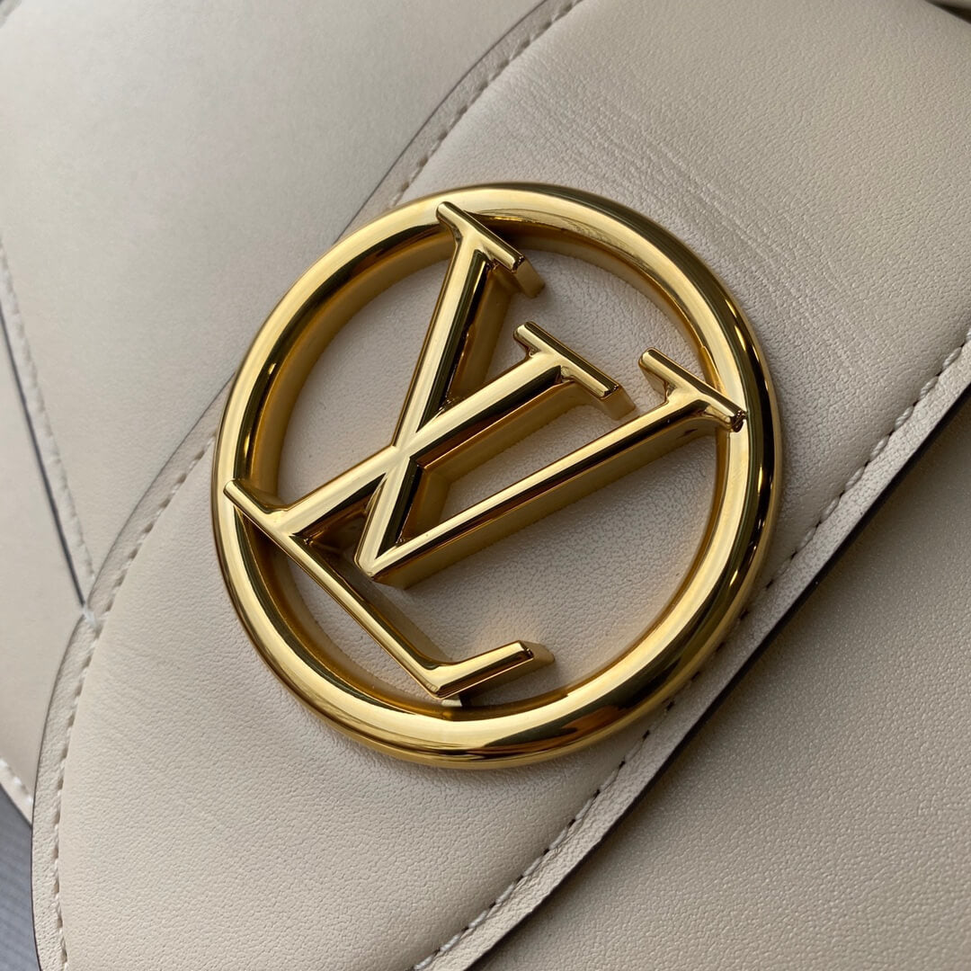 gold letter lv