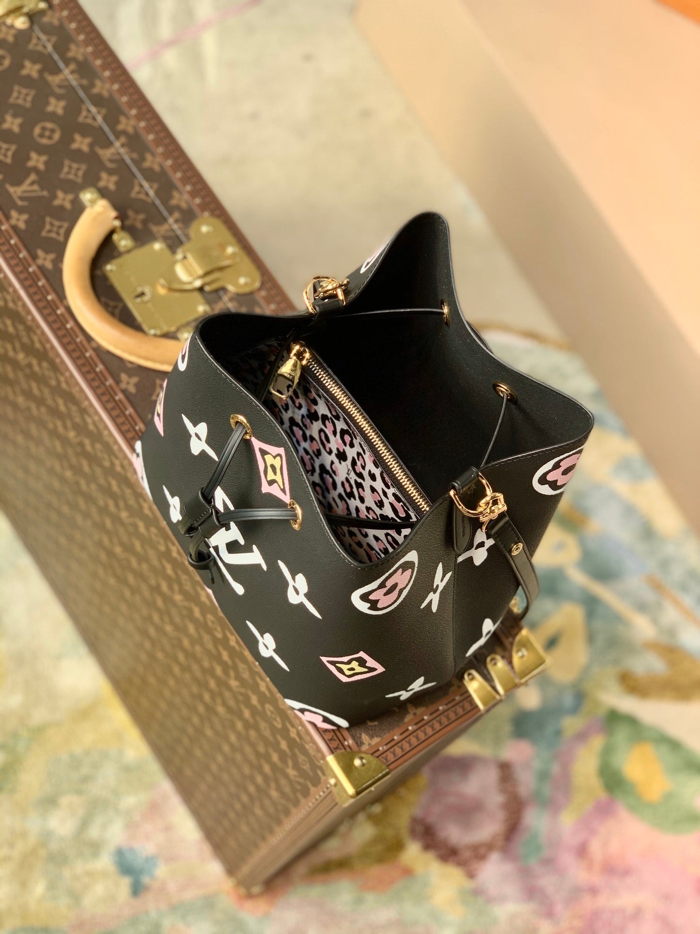 lv louis vuitton m45821 black n ono mm shoulder bucket bag jungle monogram