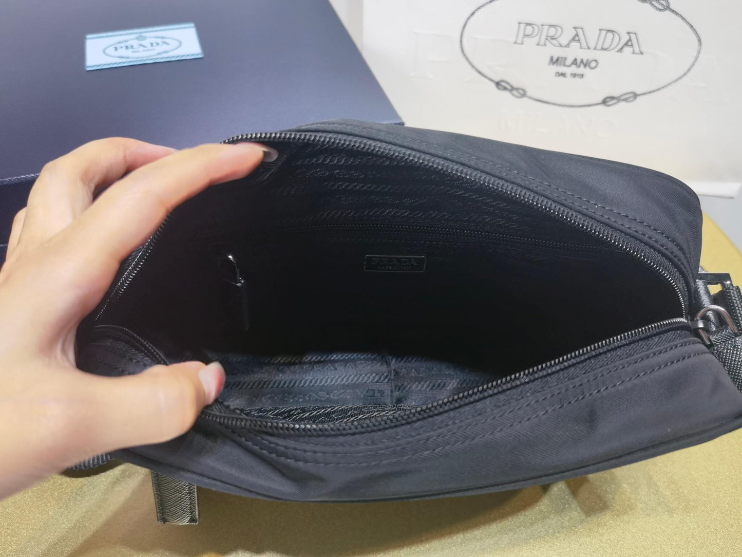 pra 1bc167 re nylon shoulder bag black