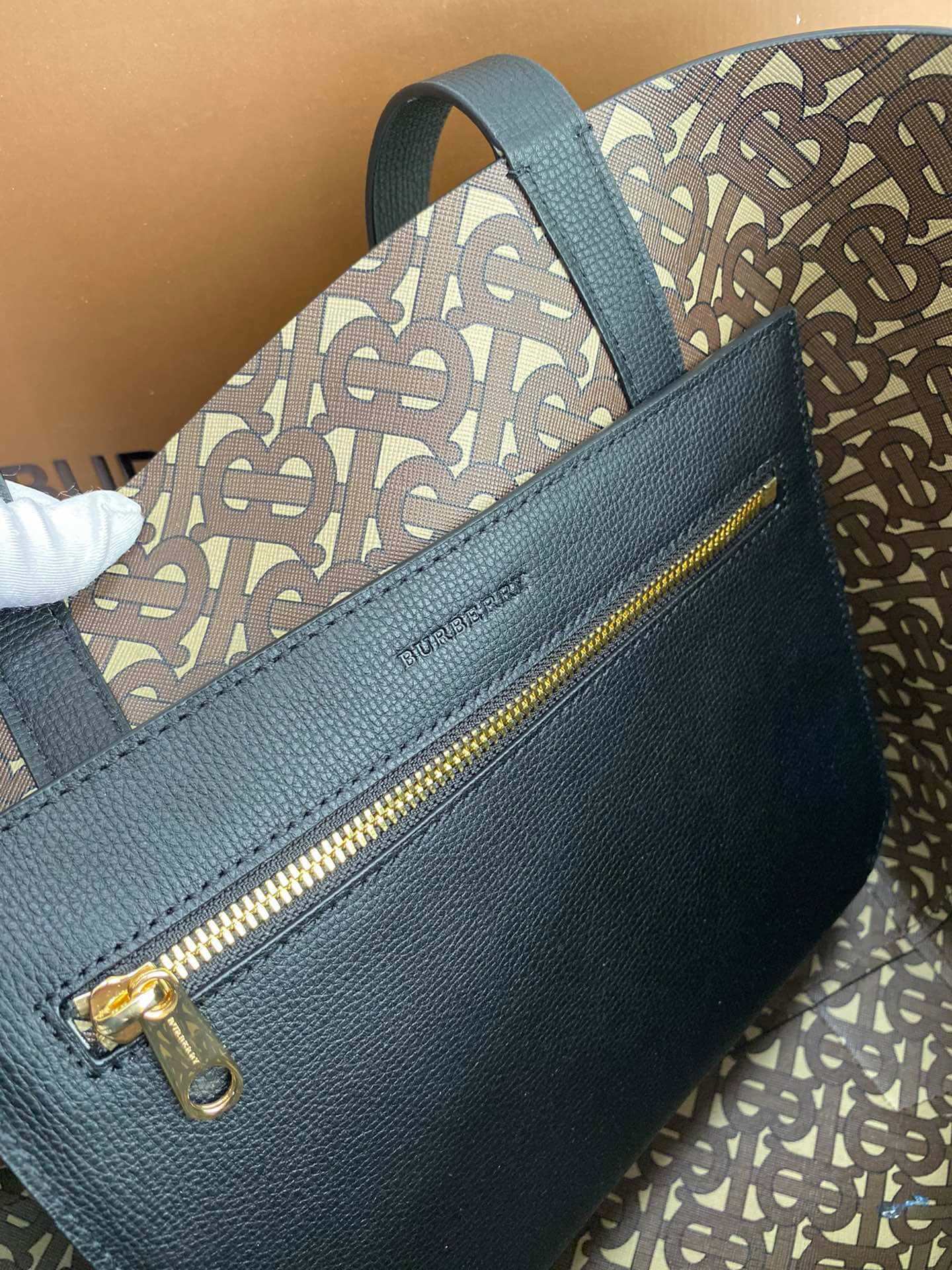 bur tote bag handbag black cowhide 550678 for 2022