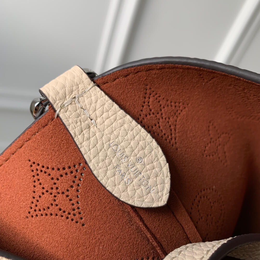 m21850 blossom mm handbag 30cm milk white neverfull