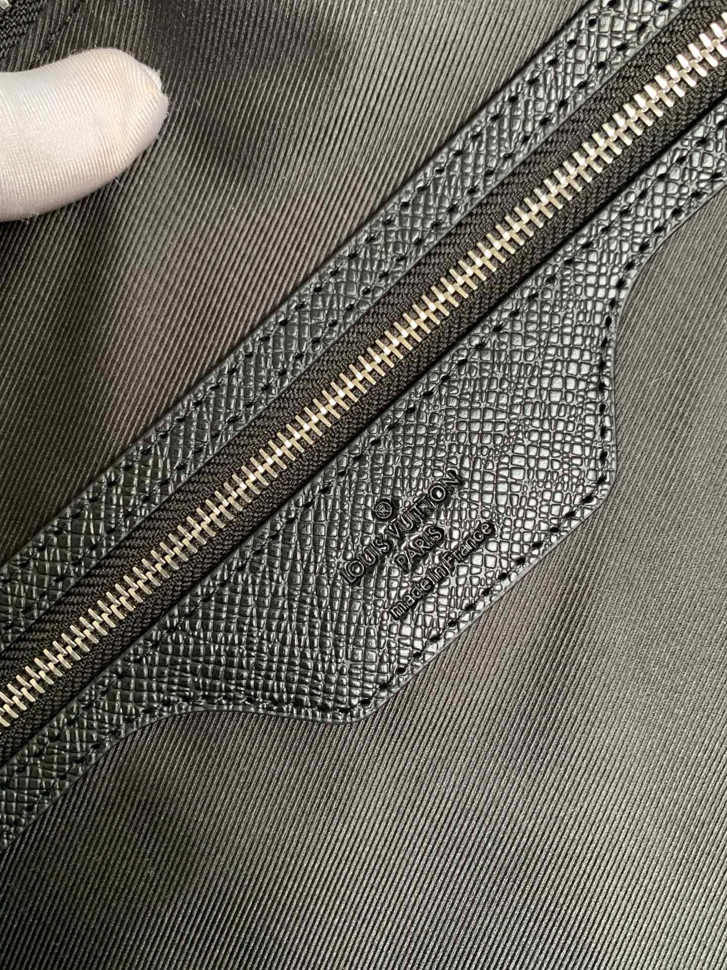 m30235 keepall 45 black travel bag 45cn monogram black travel bag