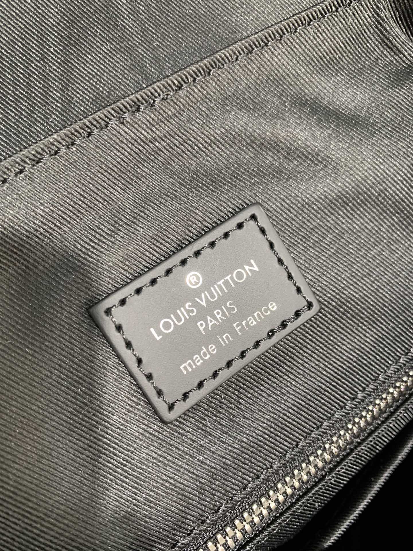 m41379 christopher pm 32cm damier black