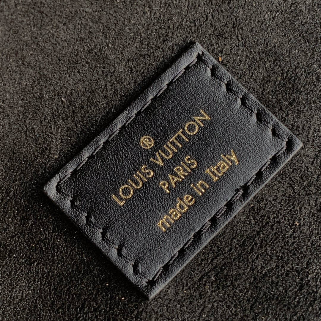 m45165 nicolas ghesquitere monogram reverse nice 19cm