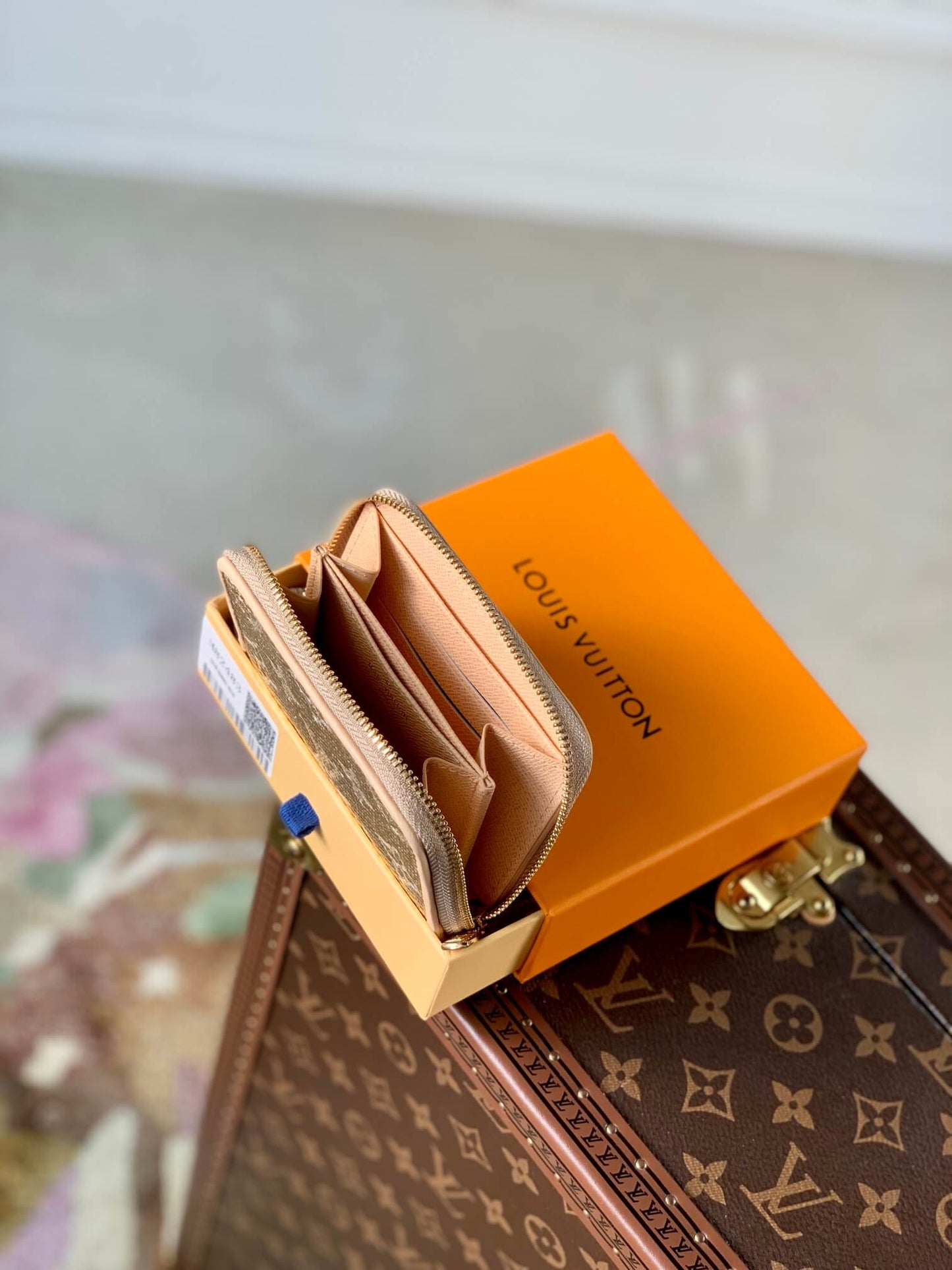 m82483 zippy coin perth 11cm monoglam golden