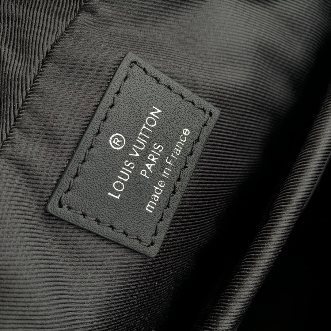 n40445 porte documents voyage pm 36 5cm damier graphite black