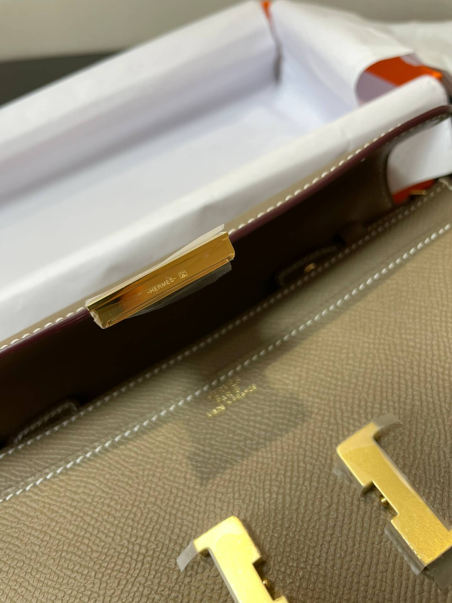 hm constance to to gold elephant gray epsom crossbody bag e7098875