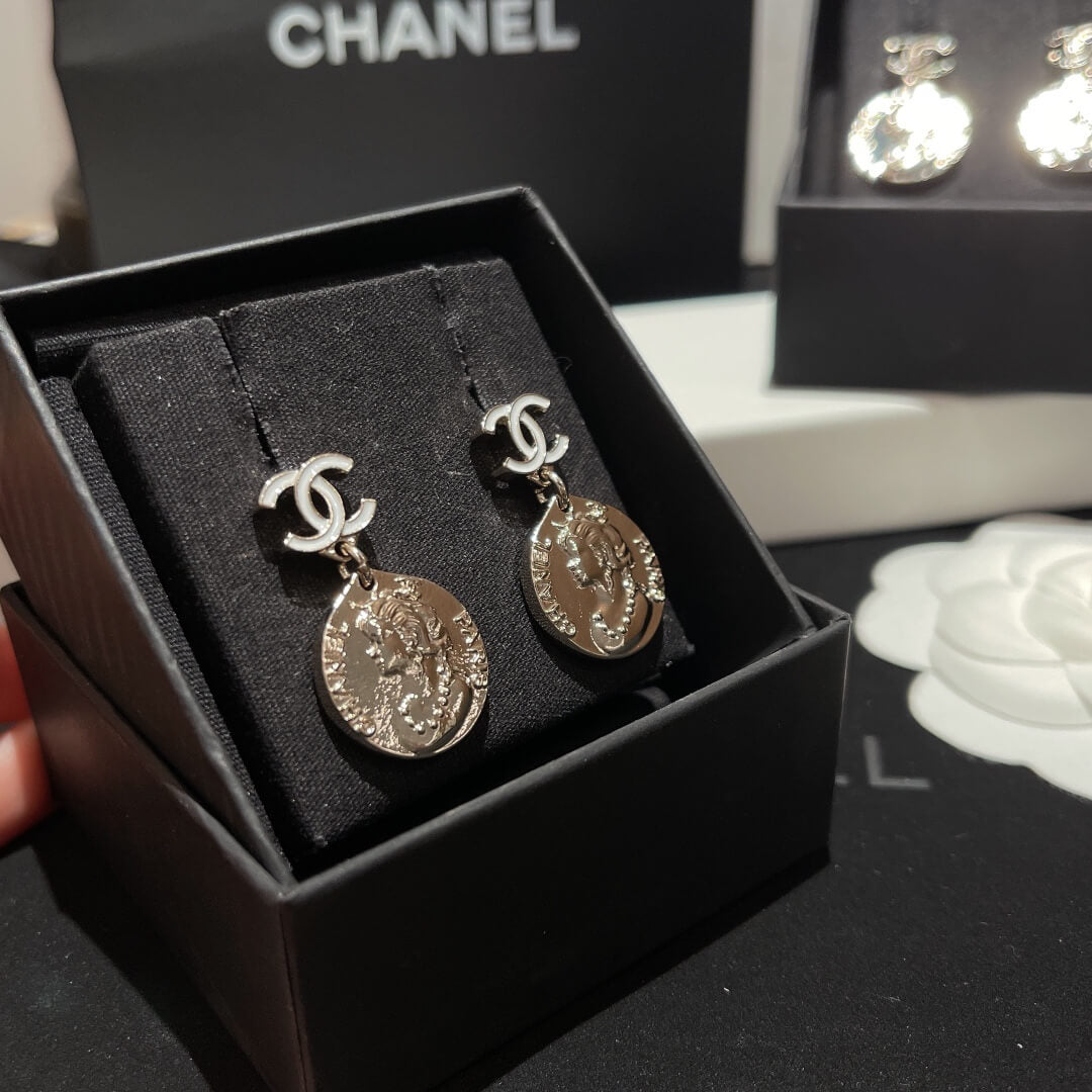 cha kf061602 iconic earrings free shipping