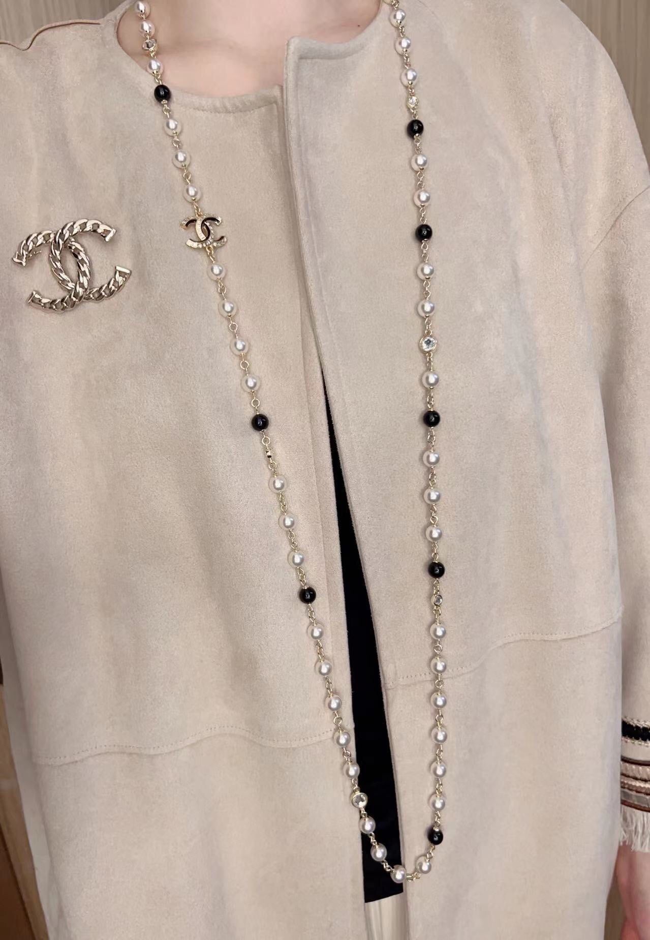 2024 latest versatile and exquisite pearl sweater chain xl13168a40