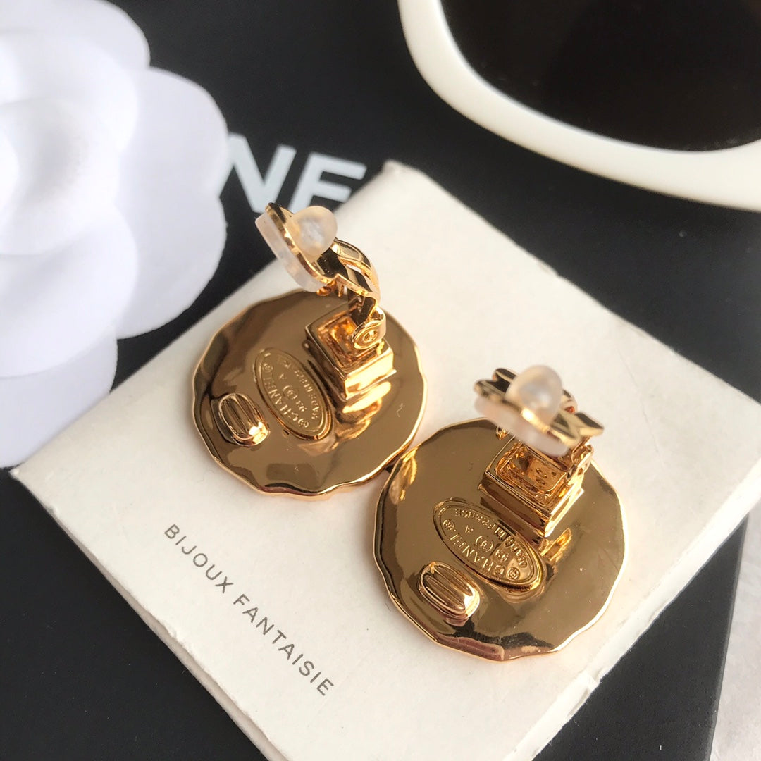 medieval exquisite gold round fried dough twists ear clip eha135