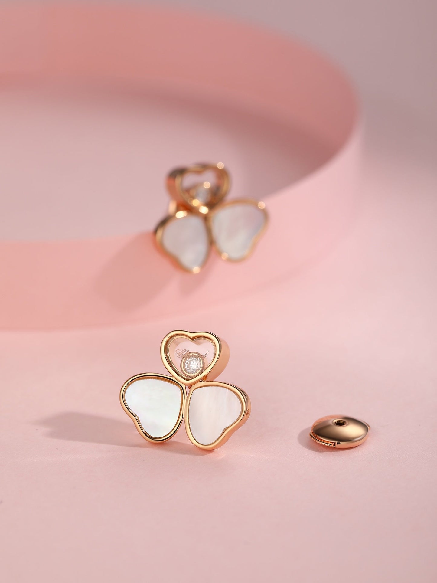 rose gold three dimensional three petal mother of pearl shell earrings eha150