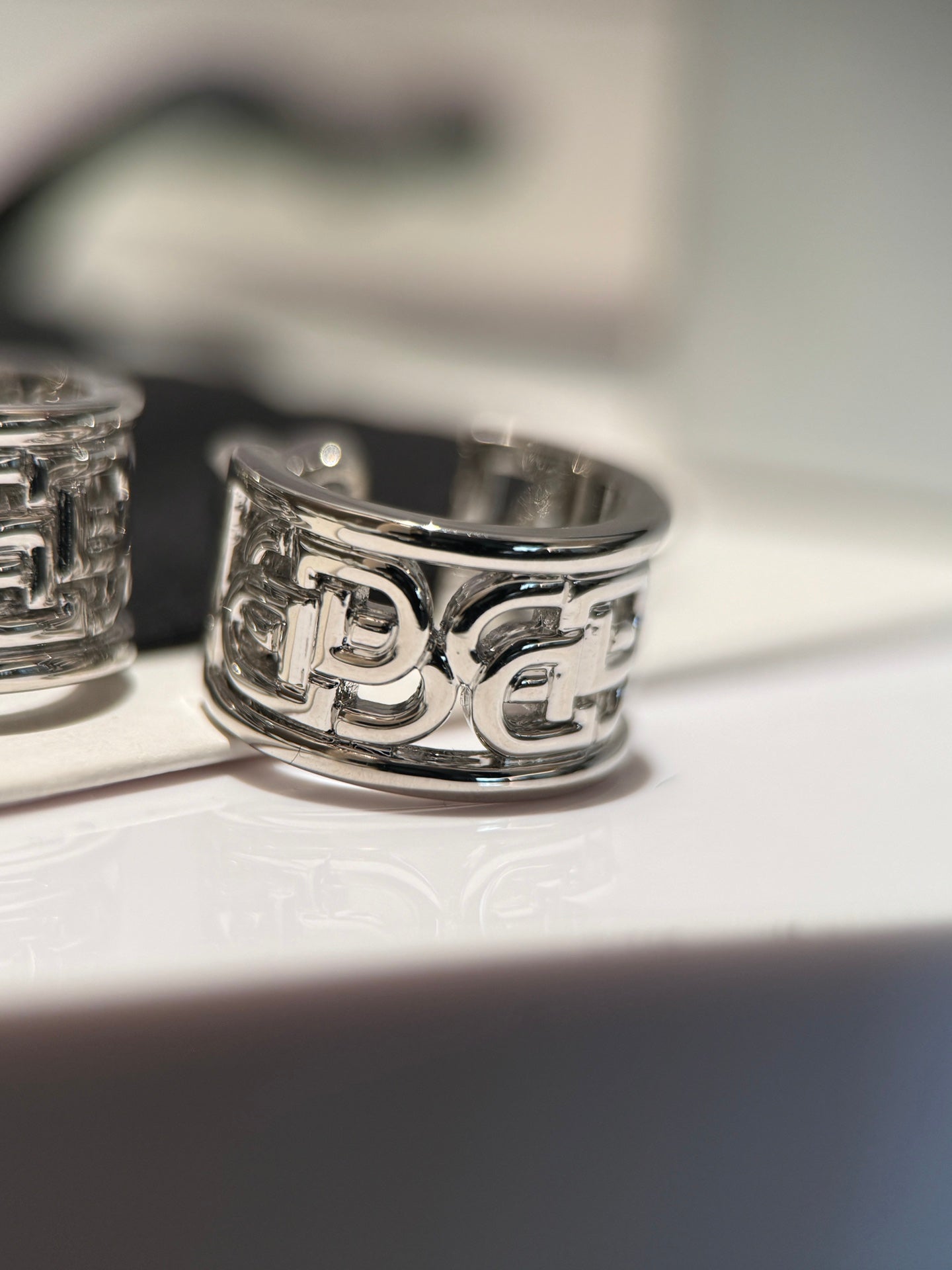 c shaped hollow silver letter b earrings ehc57