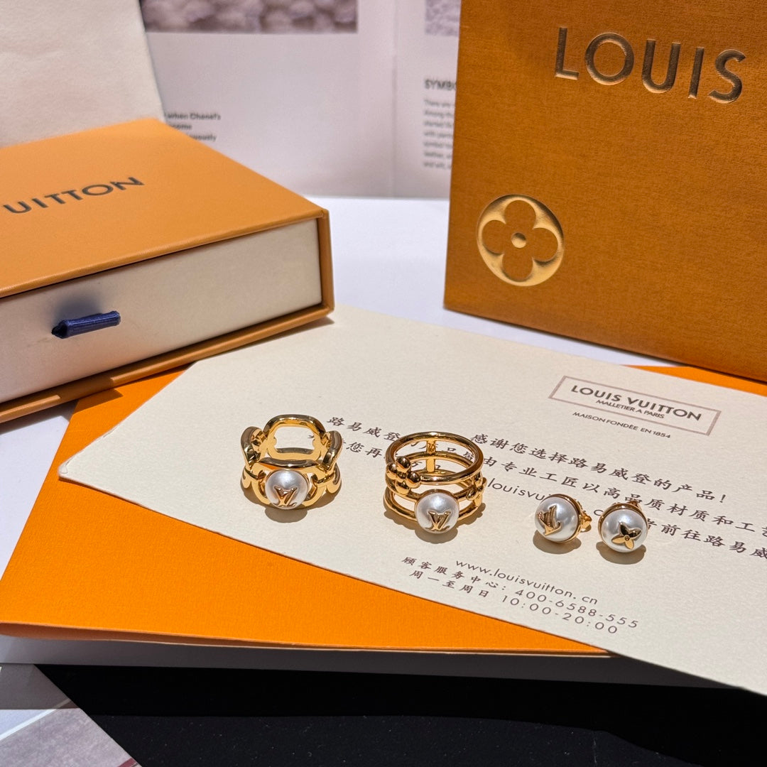 v family round pearl hollow gold ring jzc24