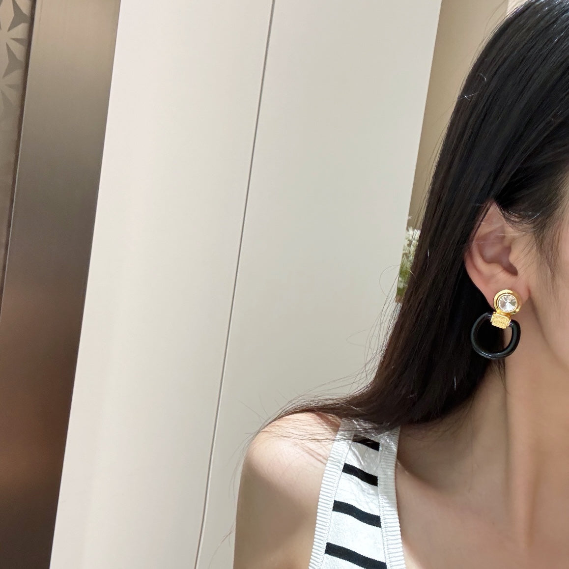 miumiu logo decorated with resin glass metal earrings ehc77