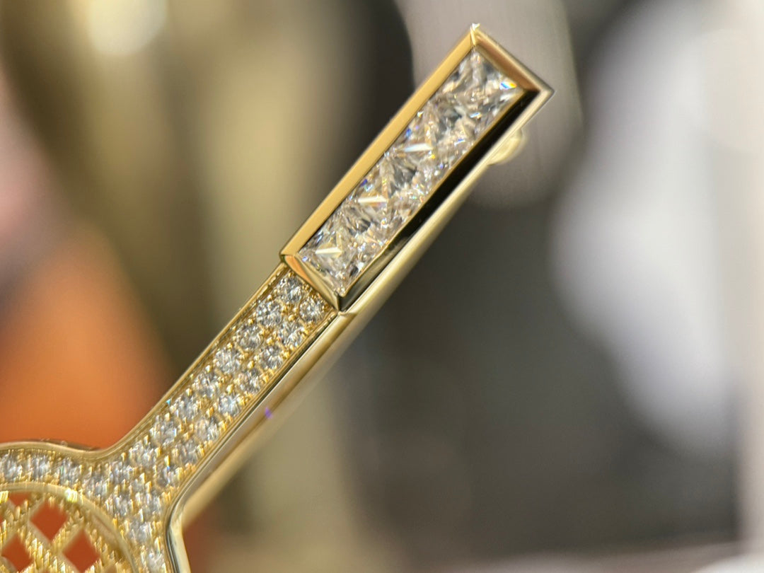 tennis racket pearl limited edition gold brooch xzc17