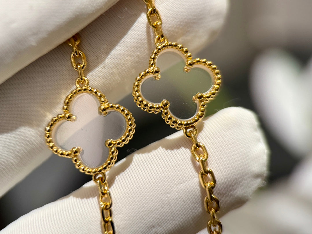 golden diamond patterned narrow edition light gold bracelet slc42