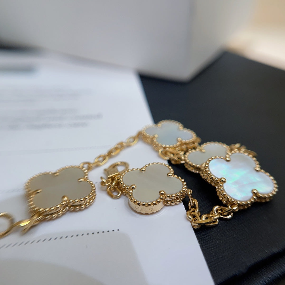 18k gold five flower white fritillaria bracelet slc72