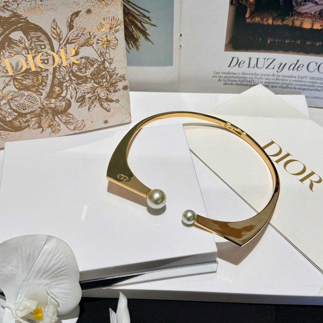 tribales new look gold open collar necklace xlc102