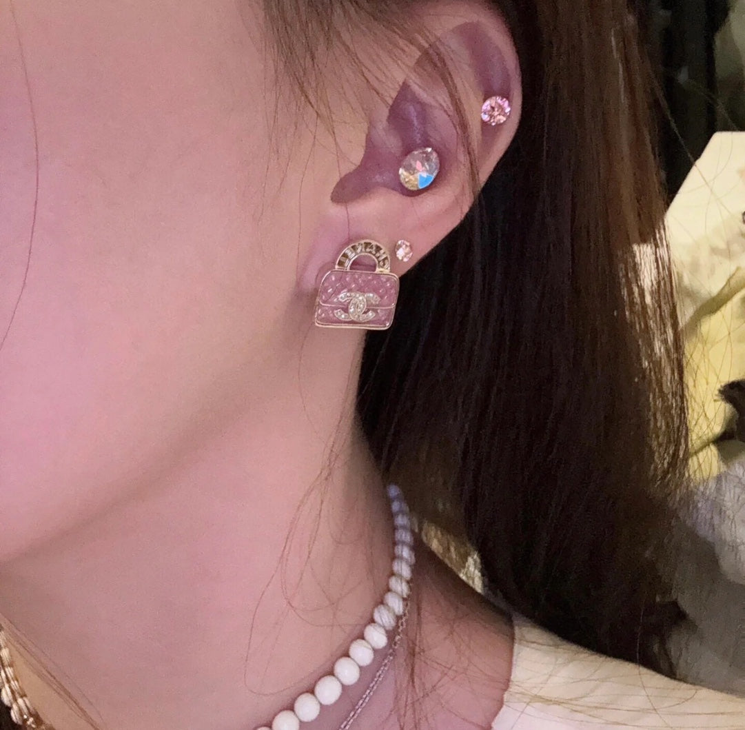 pink diamond patterned bag with full diamond double c earrings ehc119