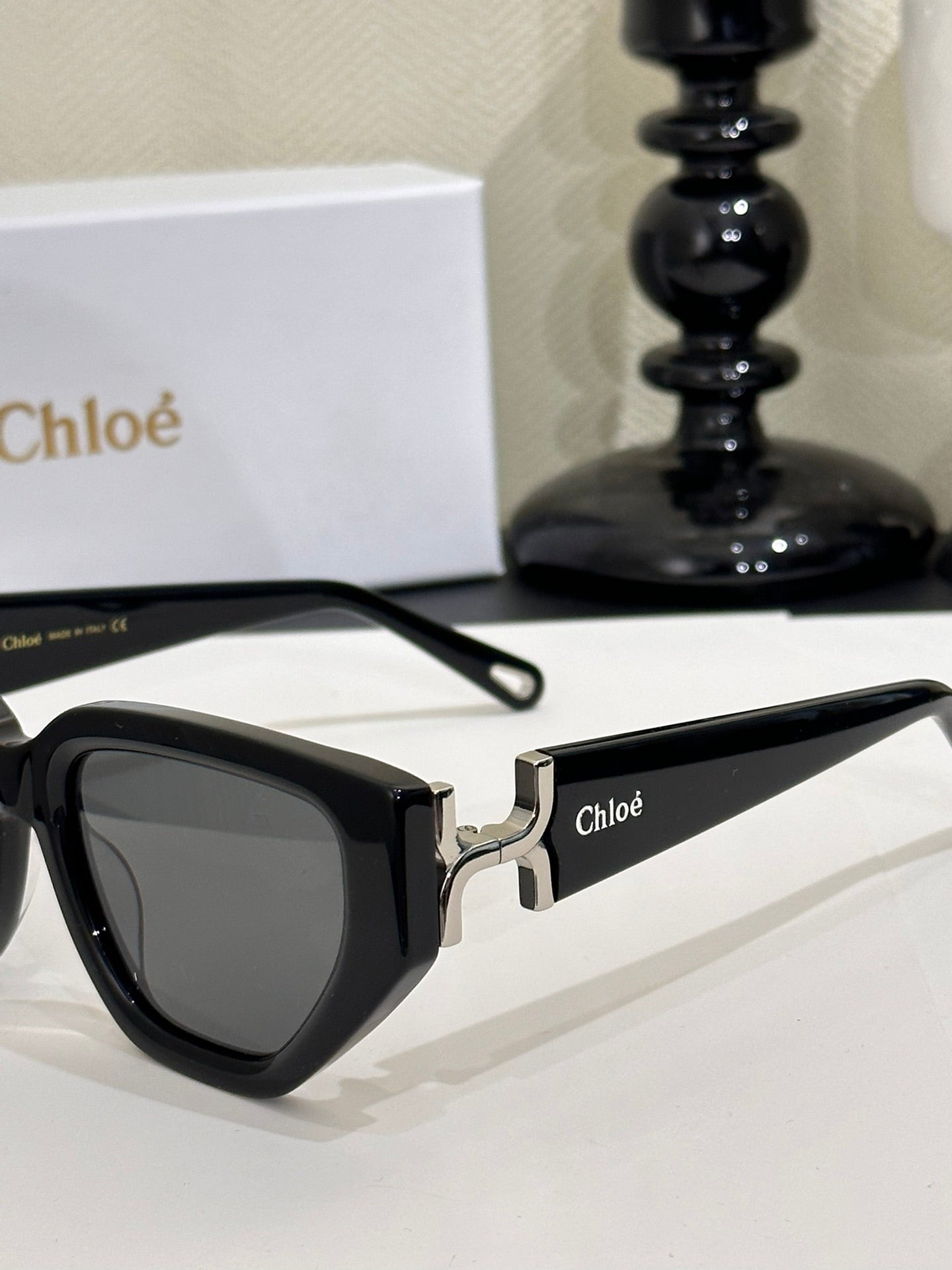 cat eye shaped sunglasses for women with square large frame sunglasses for men yjb62