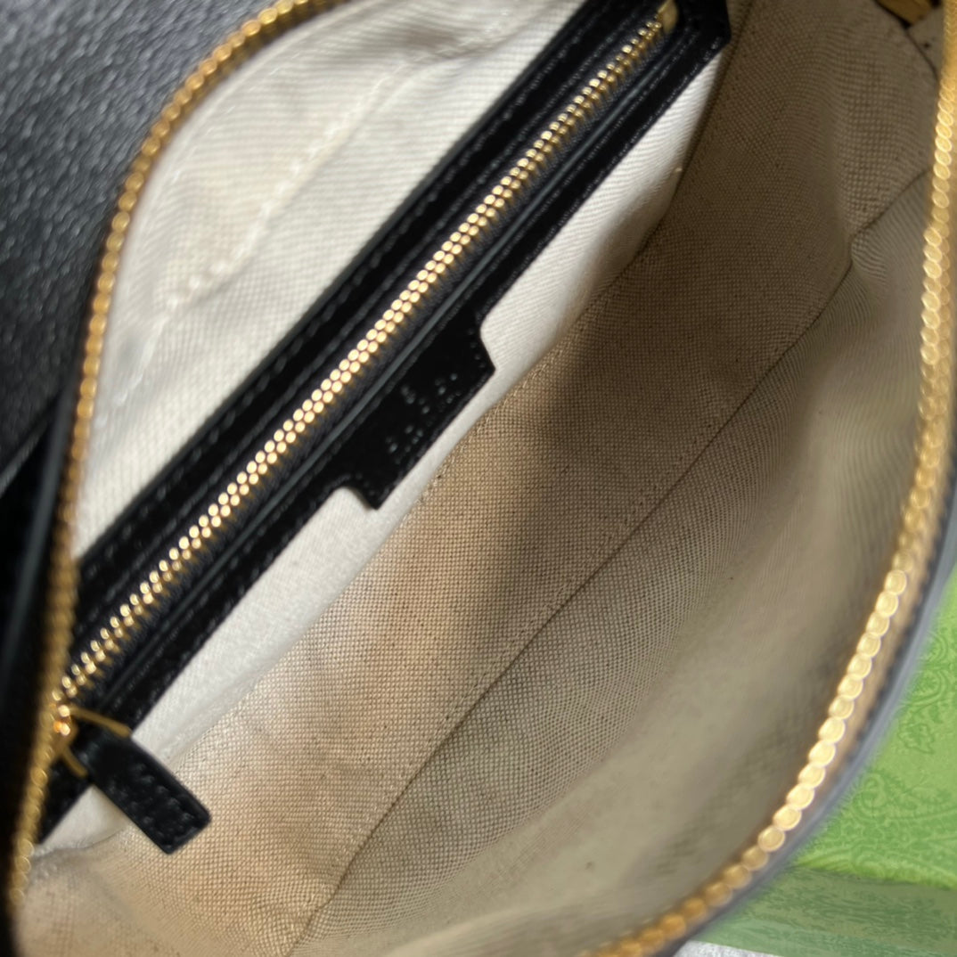 23cm black crossarm underarm shoulder backpack 722117