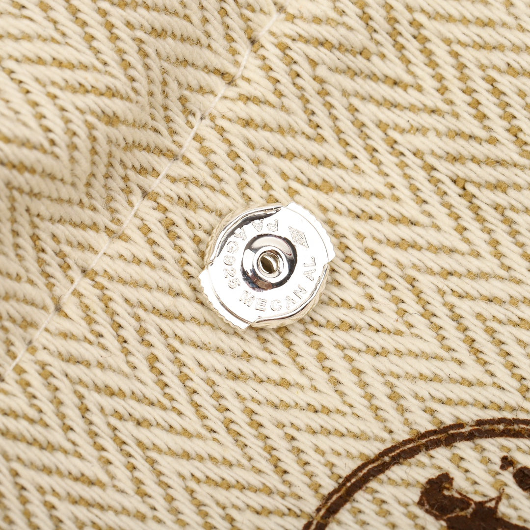 h pig nose versatile hollow silver earrings eha200