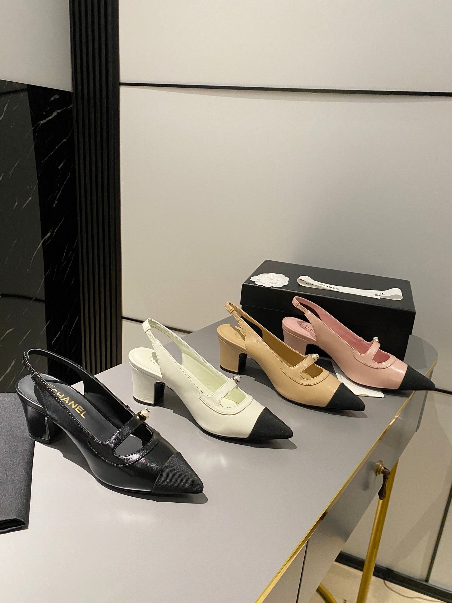black pointed color blocked sheepskin toe sandals xzh233
