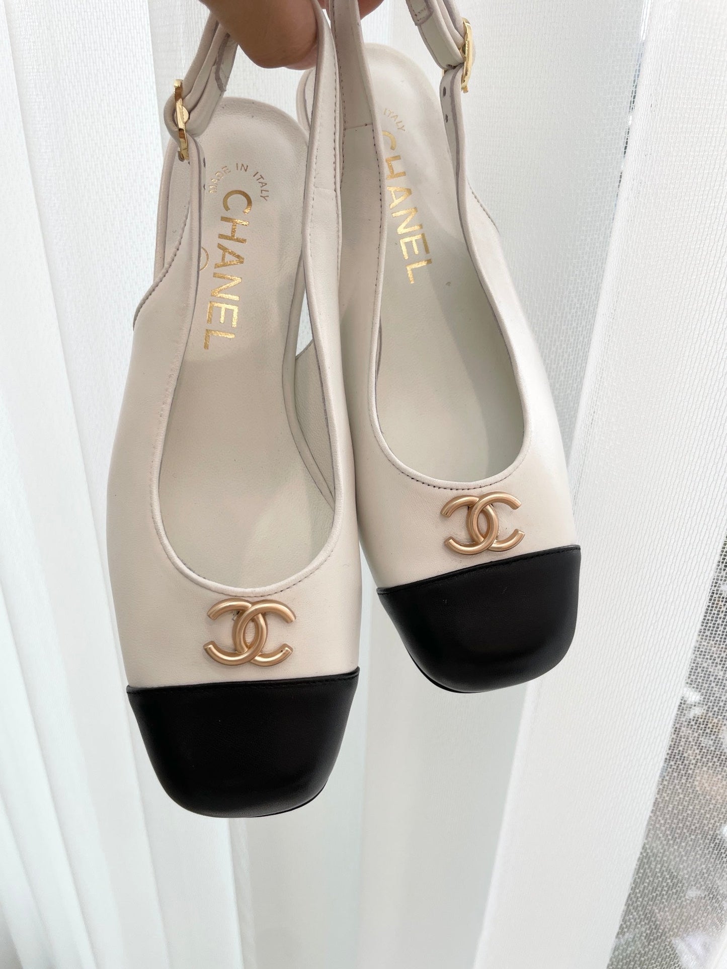 white thick heel small square toe sheepskin color blocked metal buckle sandals for women xzh221