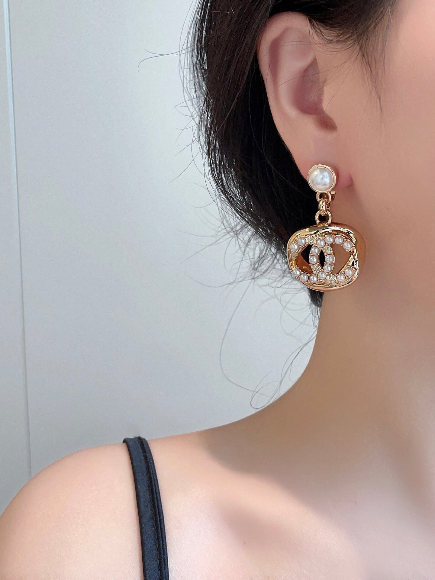 24bead hanging hollow twisted square candy earrings eha235