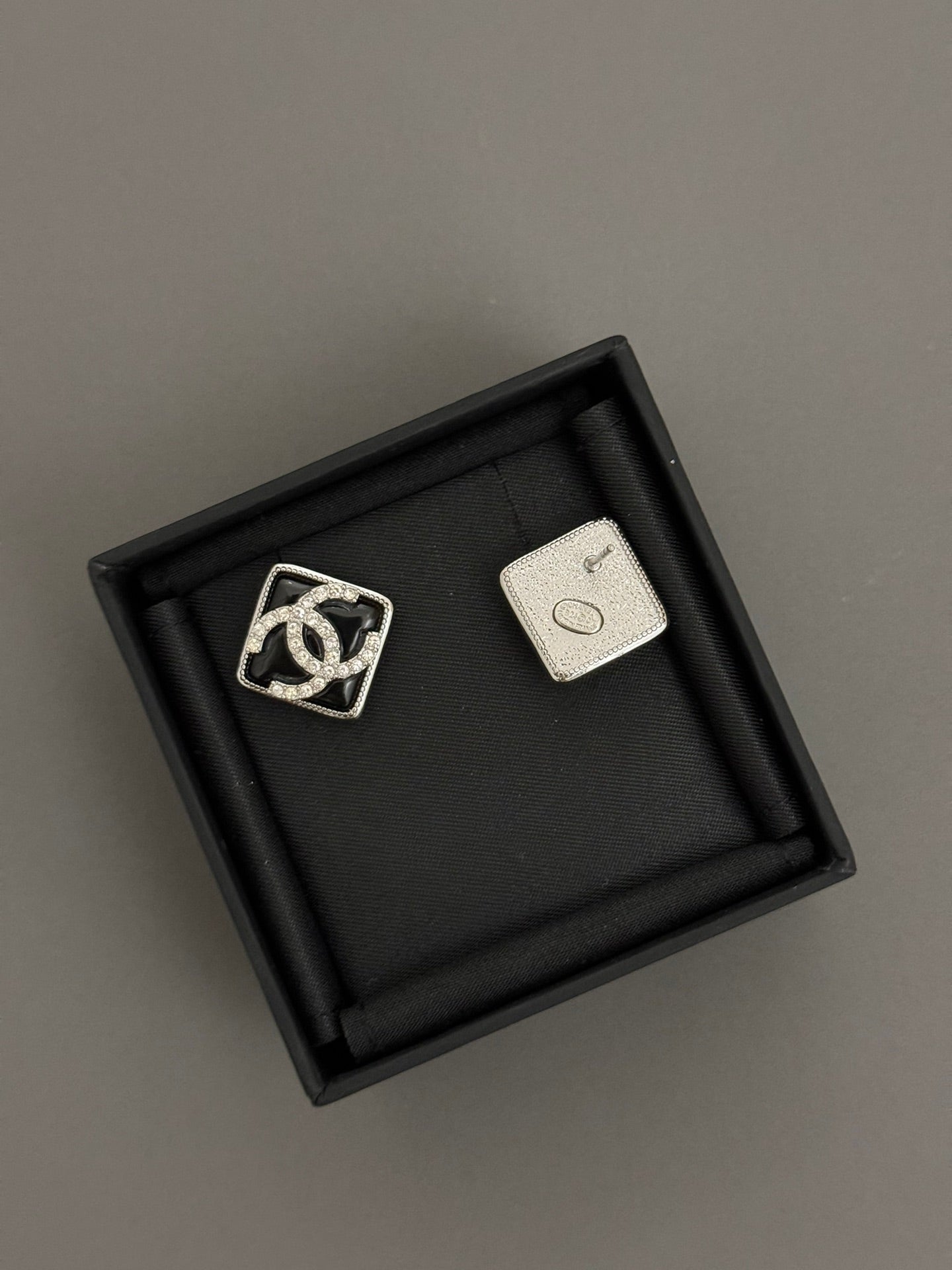 square black silver double c earrings eha229